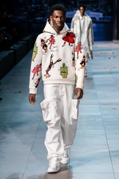 Look 44